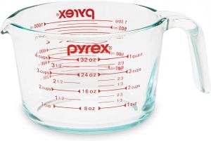 Pyrex 4-Cup Glass Measuring Cup